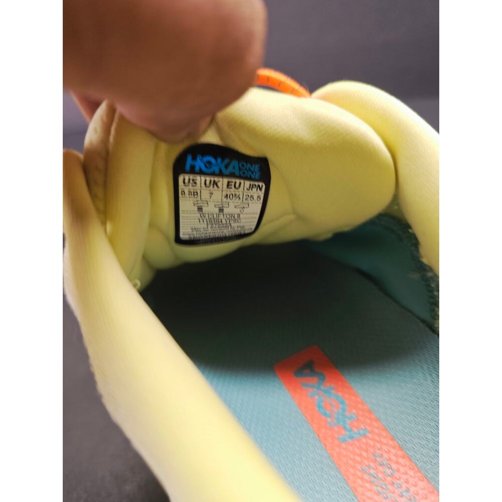 Hoka Women 8.5 Comfy footwear - Picture 2 of 10